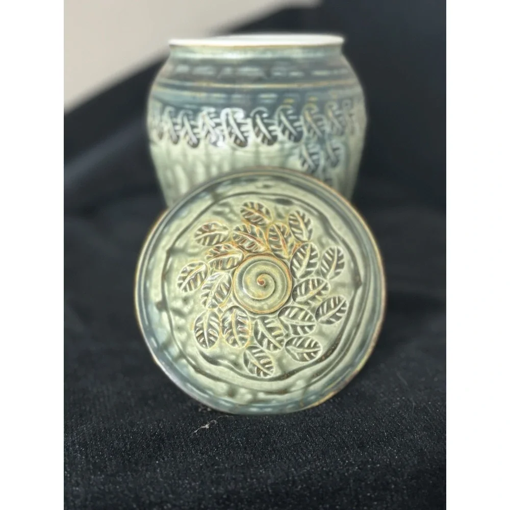 North Carolina Pottery With A Lid. Blue And Sage With A Leaf Motif